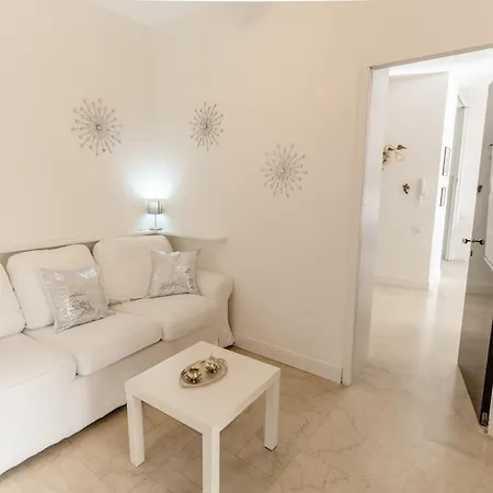 300 Mt From The Sea Apartment